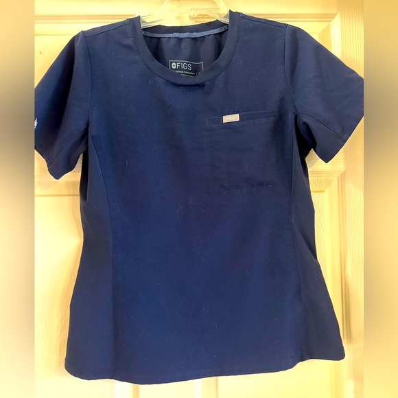 Figs Other - EUC Figs Technical Collection Navy Short Sleeve Round Neck Scrub Size M
